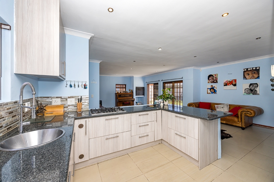 3 Bedroom Property for Sale in Parklands Western Cape